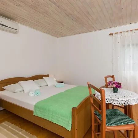 Apartment Miskovic Donje Celo